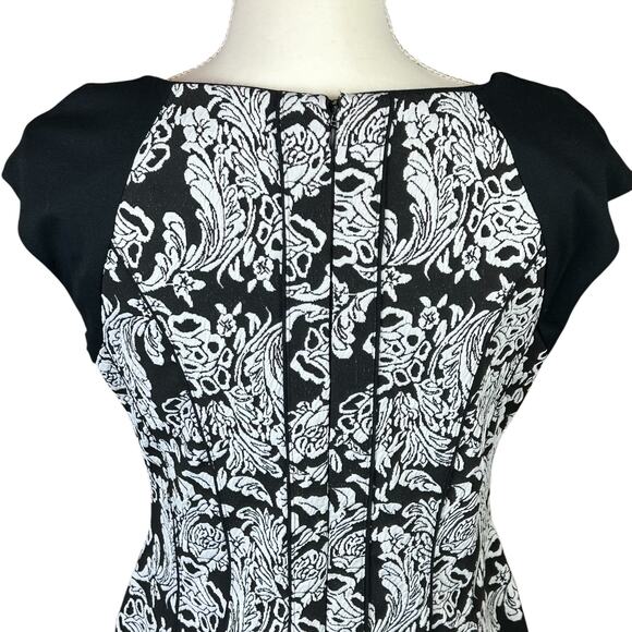 Alex Marie Dress Size Medium Black White Floral Lined Classic Fit Flare Corpcore - Picture 4 of 10